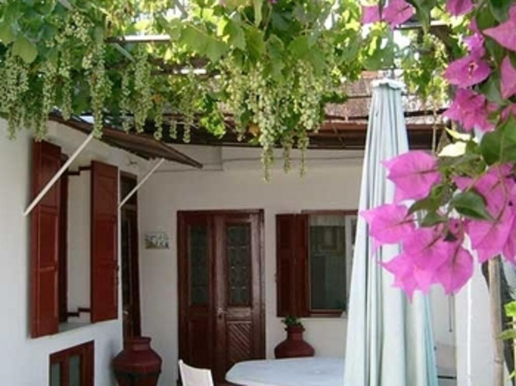 Angelinas House Hotel Glossa Exterior foto
