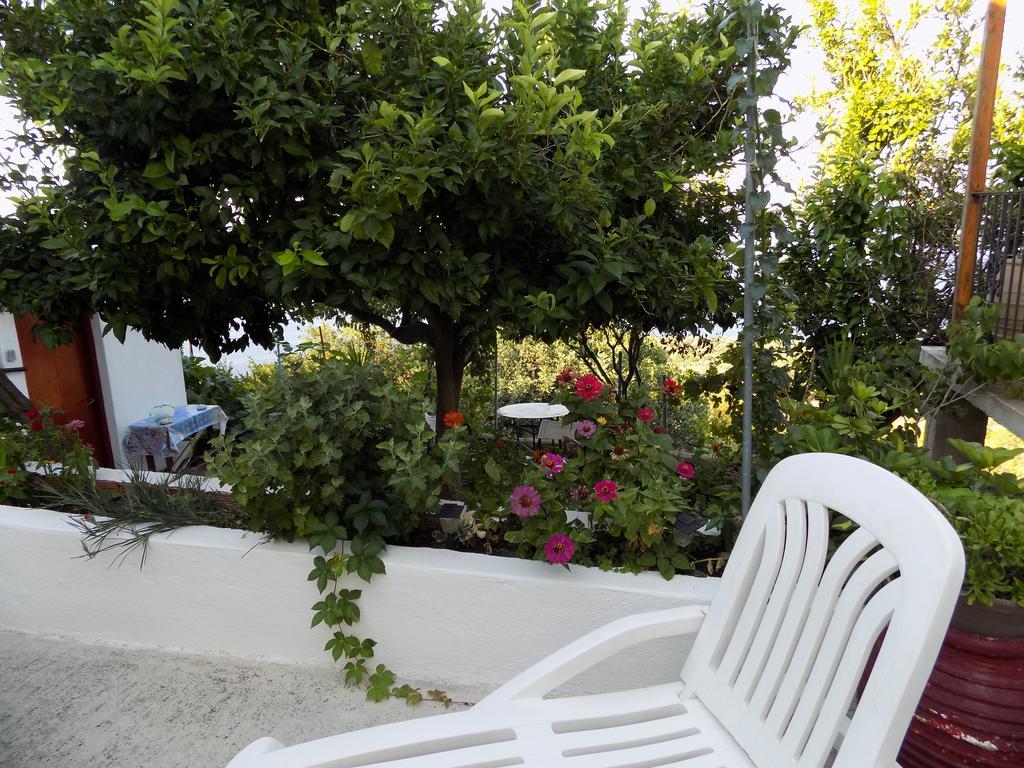Angelinas House Hotel Glossa Exterior foto